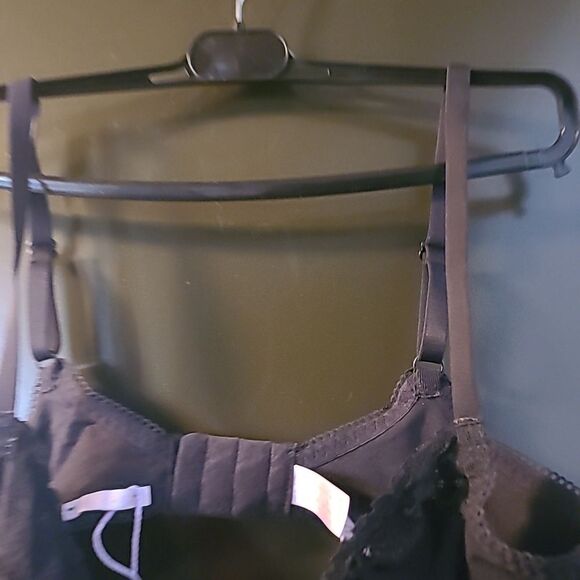 Savage X Fenty Bra - Picture 4 of 9